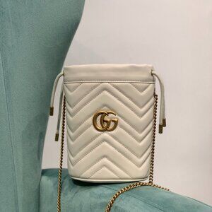 Gucci GG Marmont mini bucket bag